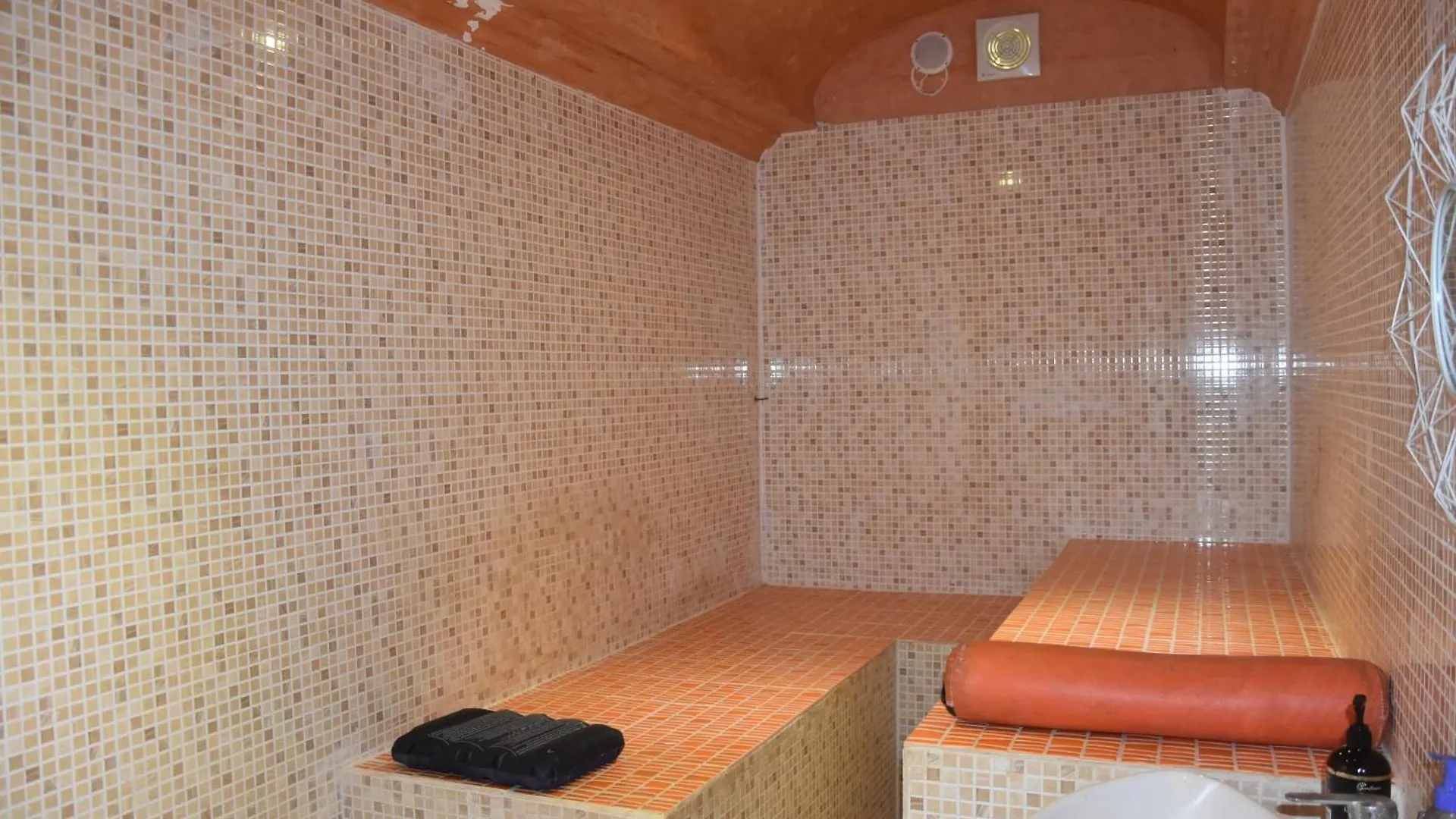 Gite D'Arles Bungalow 